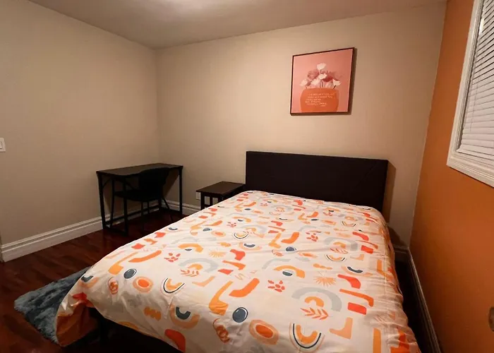 Affordable Downtown Private Rooms