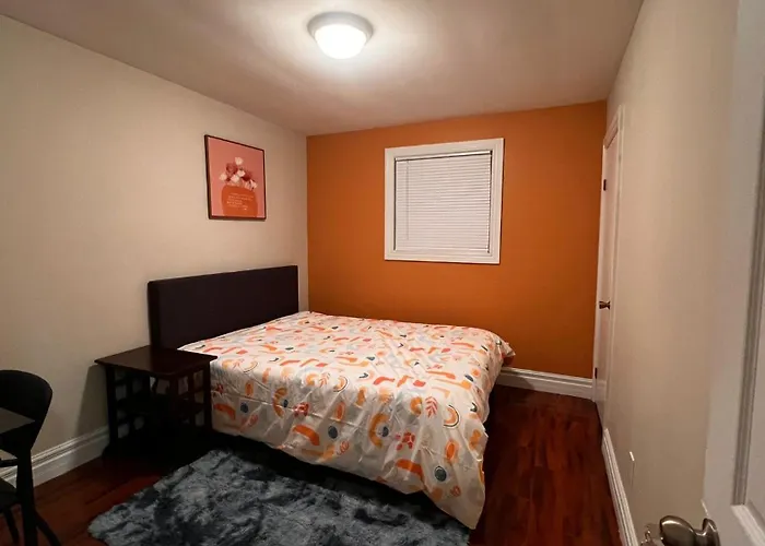 Affordable Downtown Private Rooms