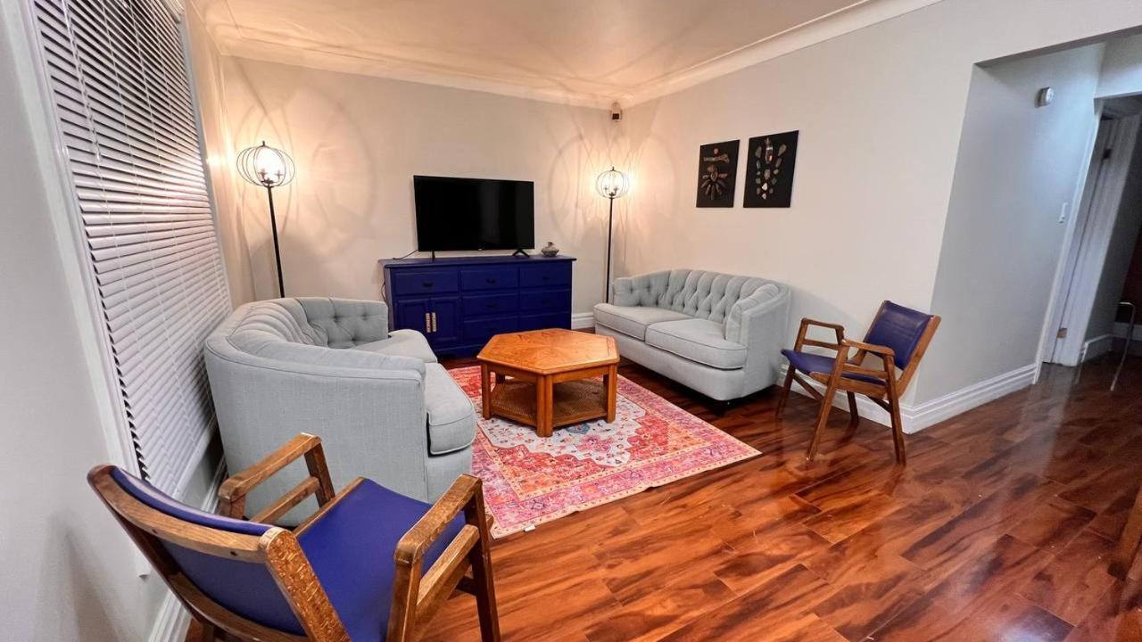 Affordable Downtown Private Windsor